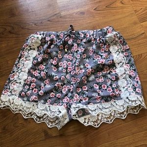 Charms Fashion shorts